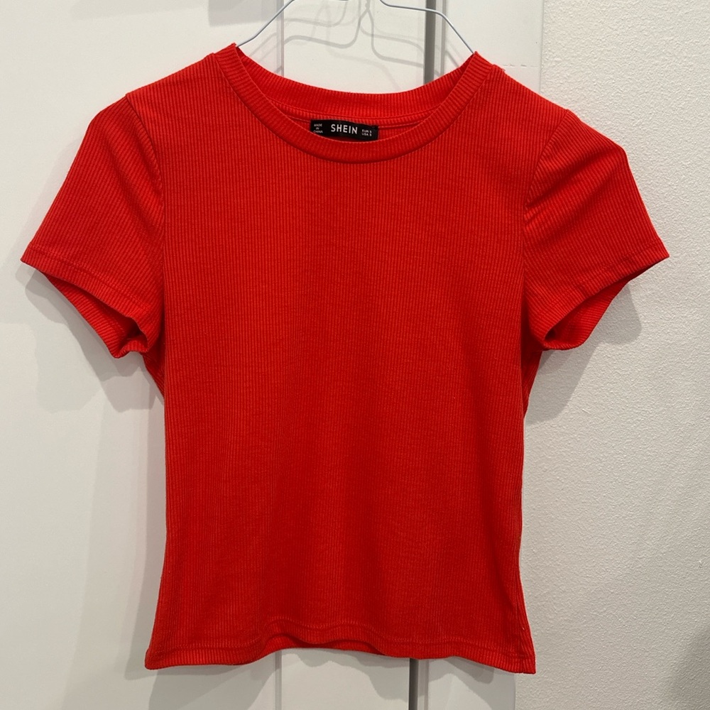 SHEIN Red Ribbed Women's Top
